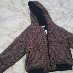 saltwater LUXE Black Crewneck Sweatshirt with Branded Tag